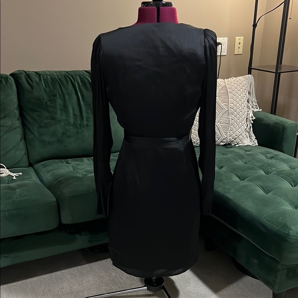 Banana Republic Elegant Black Wrap Dress | Size 6 - Picture 3 of 4